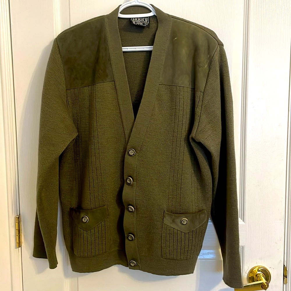 Priory 100% wool Caridgan VINTAGE
